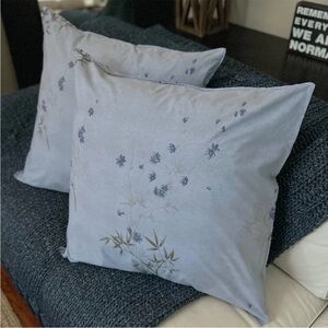 2 Calvin Klein Bamboo Flower Hyacinth Blue/Violet EURO 26" Shams Retired HTF